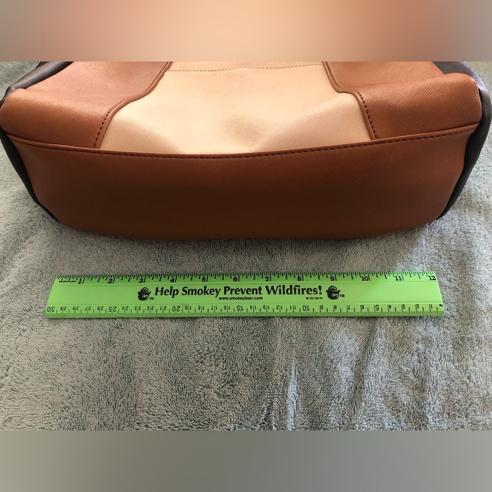 Nine West Black Tan & White Bucket Purse Shoulder straps EUC Excellent condition - Picture 9 of 9